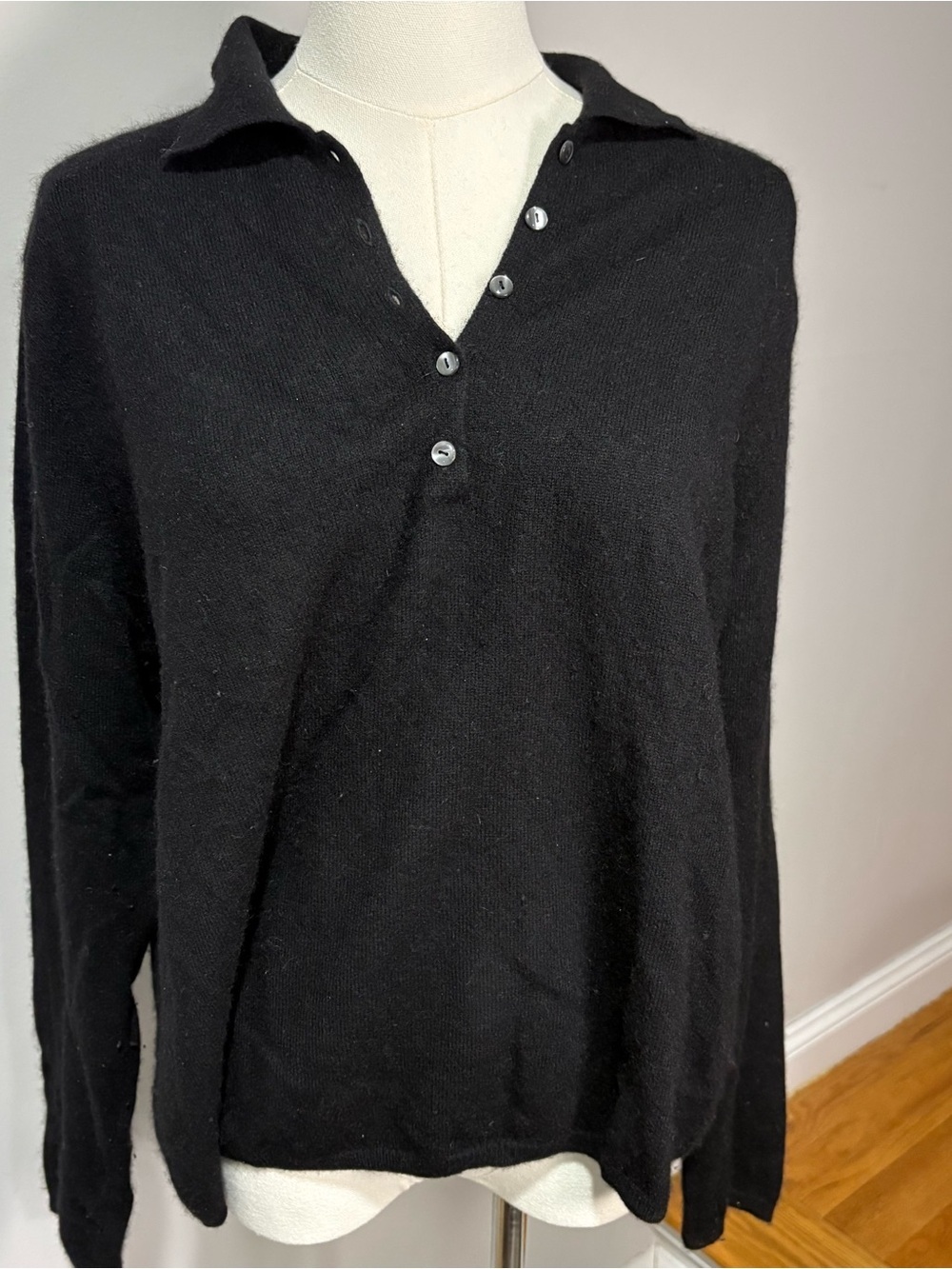 Griffen 100% Cashmere Sweater Black Collared Button V Neck Pullover Womens Sz XL